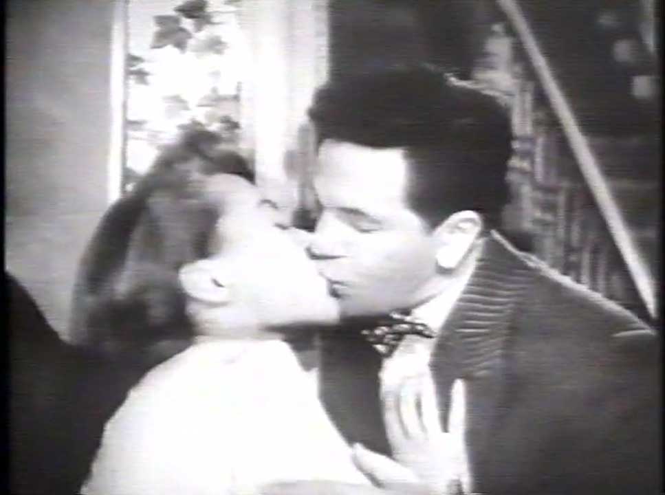 The Kiss (1985)
